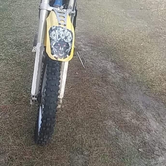 Suzuki rm 250 2 stroke - Picture 6 of 6